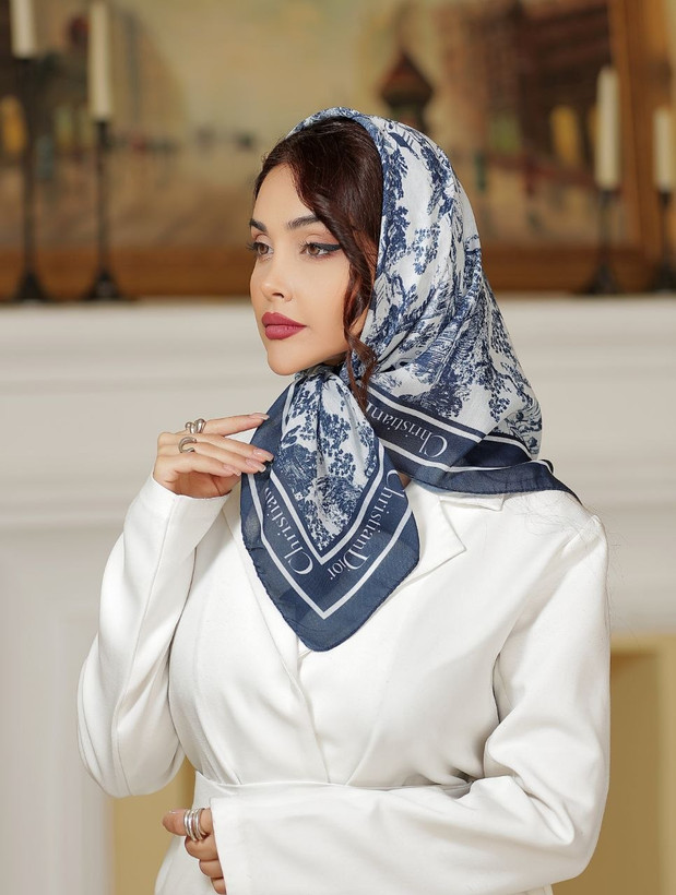 مینی اسکارف نخی پک سرمه ای سفید