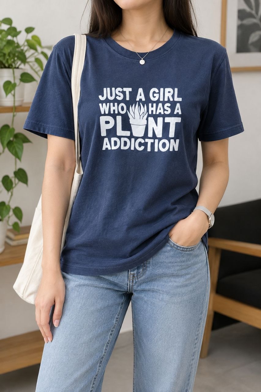 تیشرت زنانه نخی پنبه‌ای طرح Plant Addiction